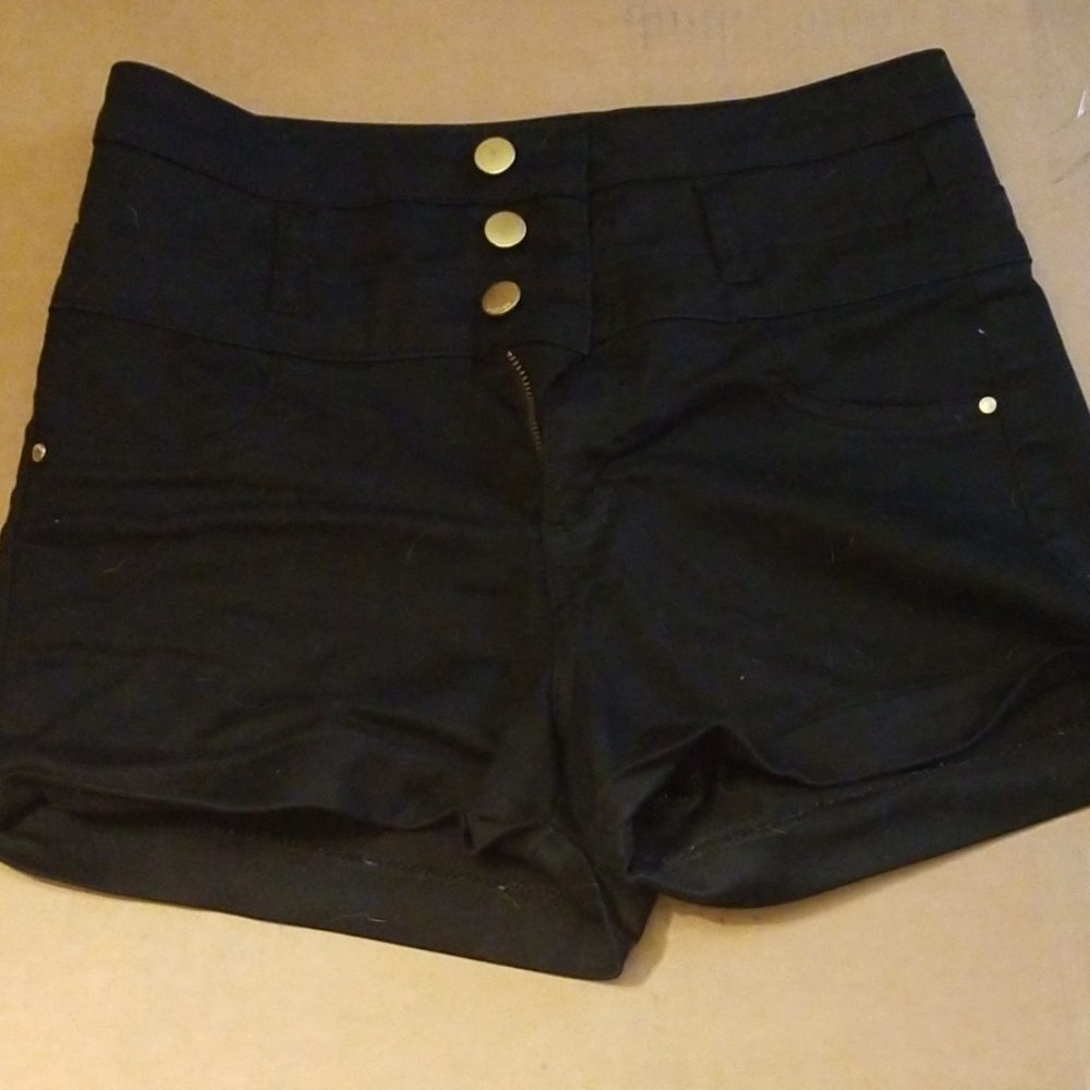 High Waist Refuge Black Shorts